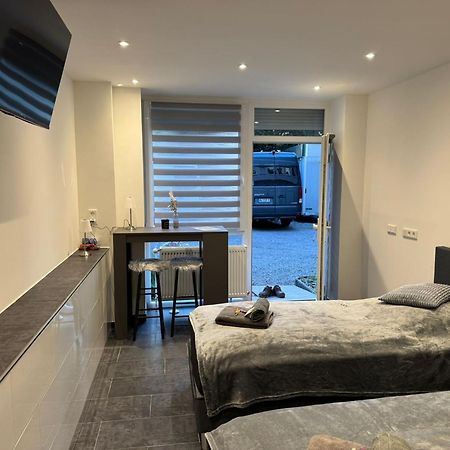 Waldstadt Homes, Ίζερλον Εξωτερικό φωτογραφία
