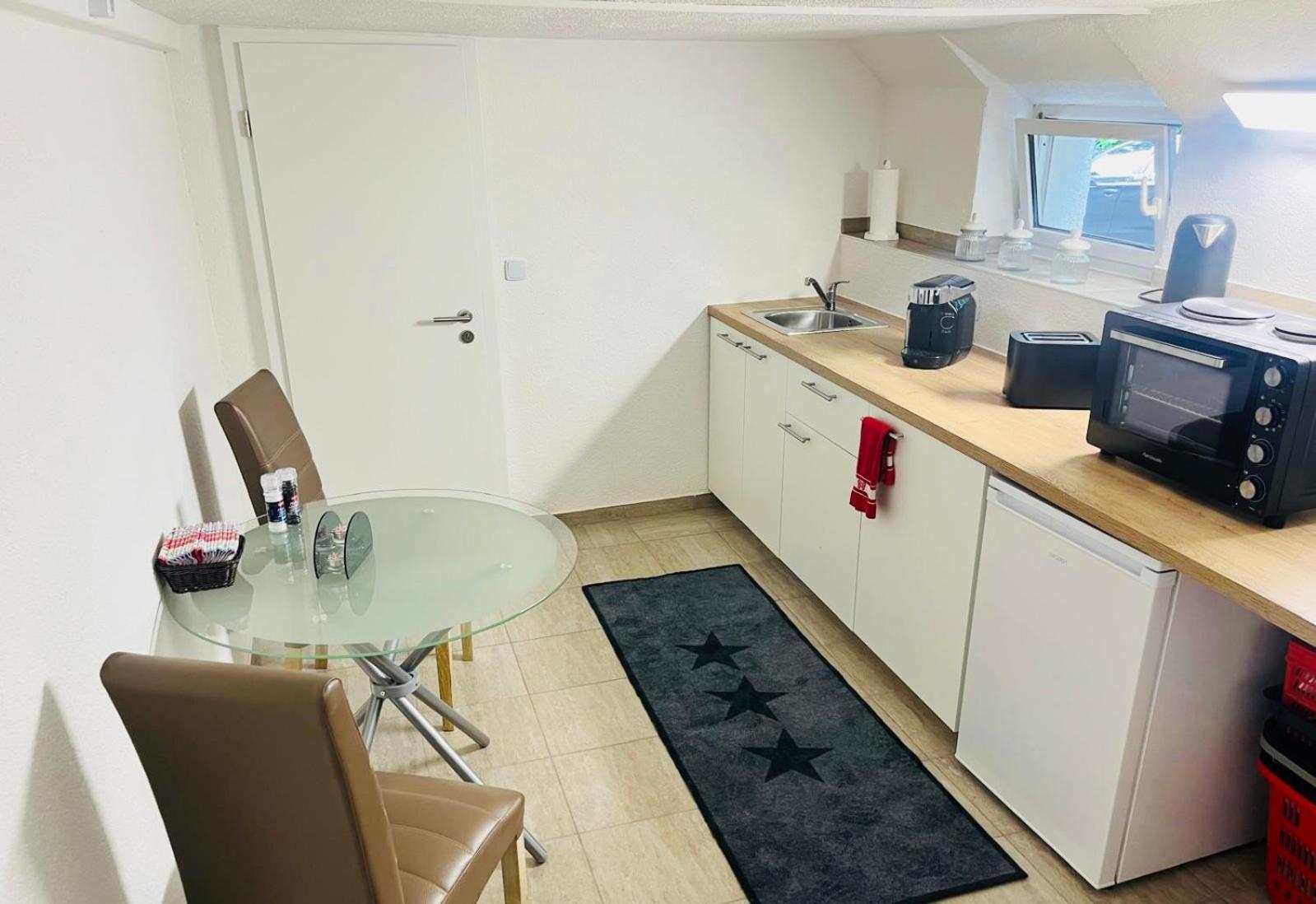 Waldstadt Homes, Ίζερλον Εξωτερικό φωτογραφία