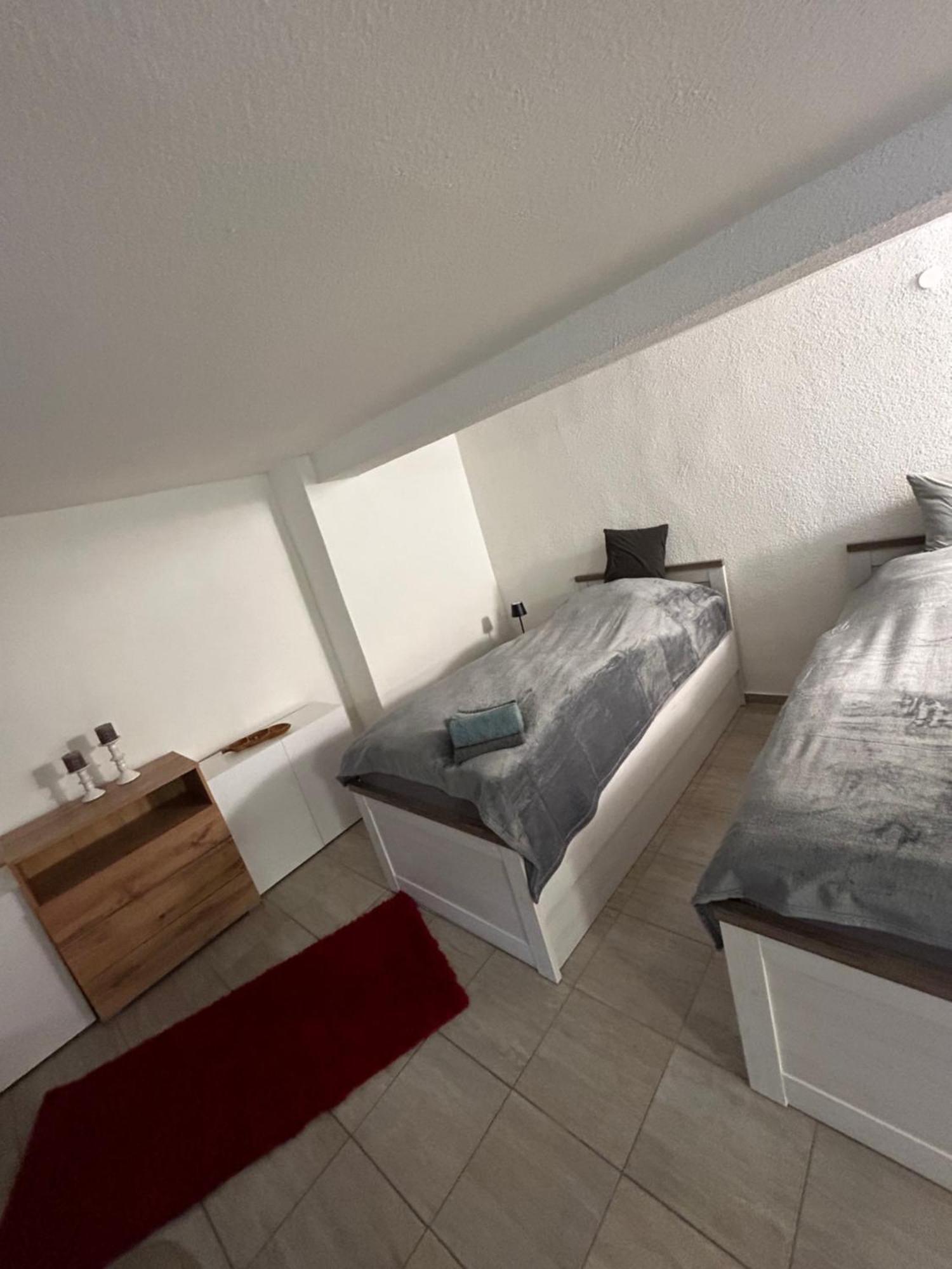Waldstadt Homes, Ίζερλον Εξωτερικό φωτογραφία